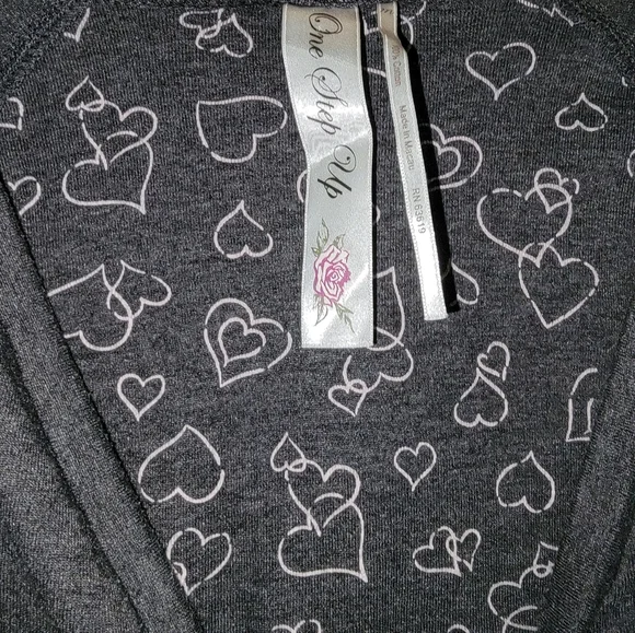 One Step Ahead Charcoal Hoodie with Heart Pattern - Picture 4 of 4
